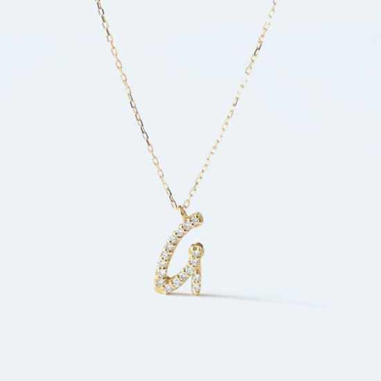 Initials necklace bejeweled famille Private Jewelry specifications