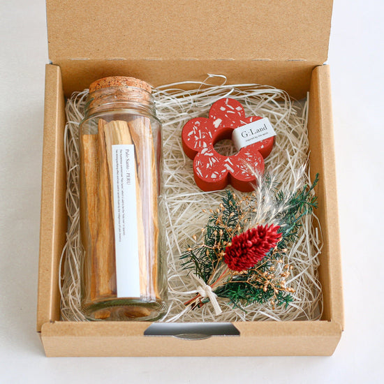 Positive Energy Palo Santo Bottle & Holder Holy Christmas set