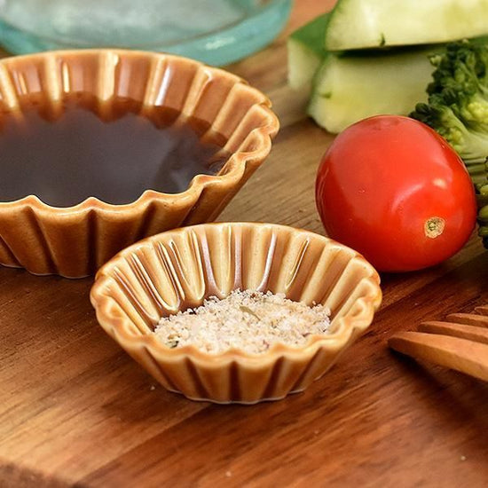 Candy baking cup round small brown Western tableware, petite bowl, made in Japan, Minoyaki, stylish, modern