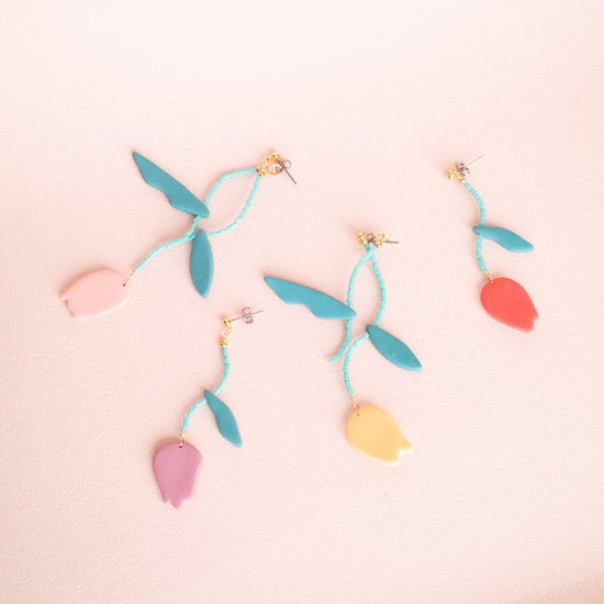 enogu -botanic- tulip type-b [Pierced earrings/Clip-on earrings].