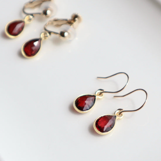 Garnet charm pierce/earring (January birthstone)