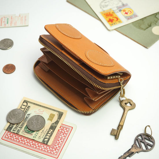 Key Wallet [ Key Case + Mini Wallet ] (Polka Dot Patchwork / Biscuit Beige) Genuine Leather