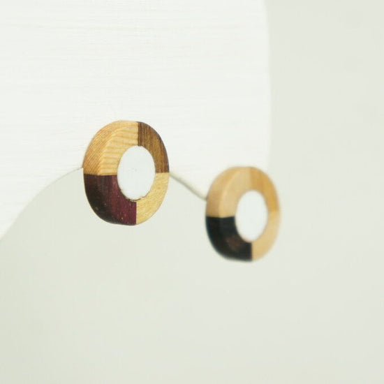 [New work] Pierced earrings and Clip-on earrings of marquetry and ceramic pieces (Wara White)