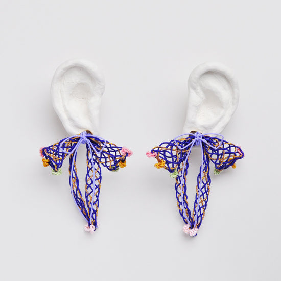 Drooping ribbon [7:03PM] "Tareribo"