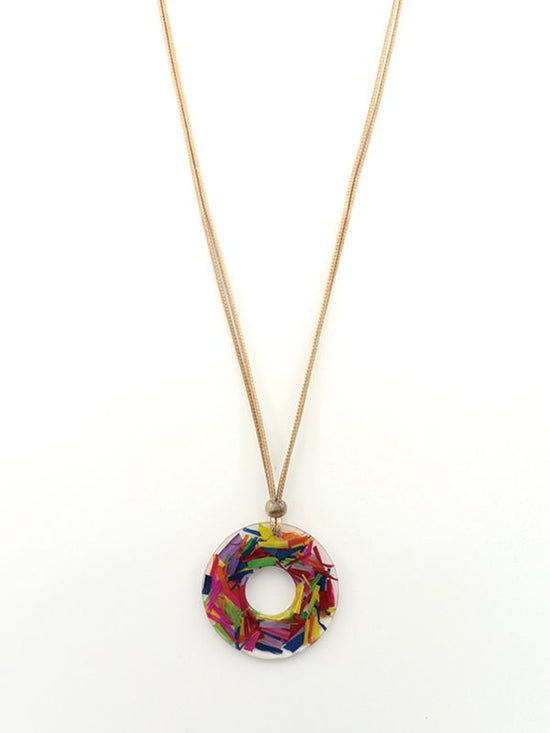Resin colorful raffia necklace