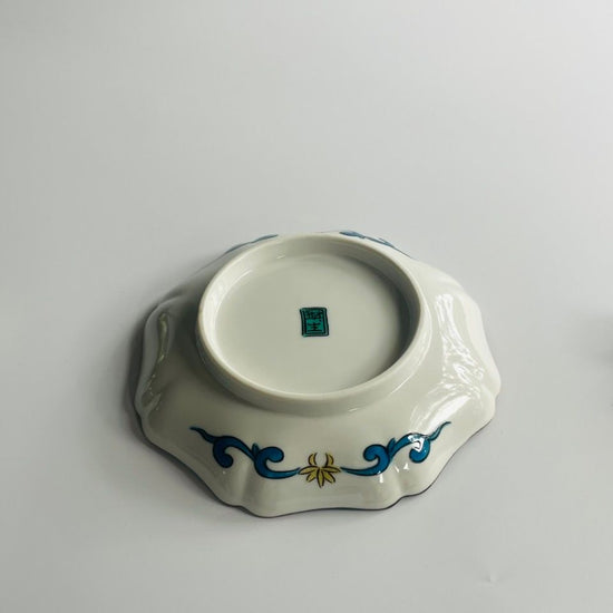 [Eisyou] Five-size round-flower dish with bird design in waves