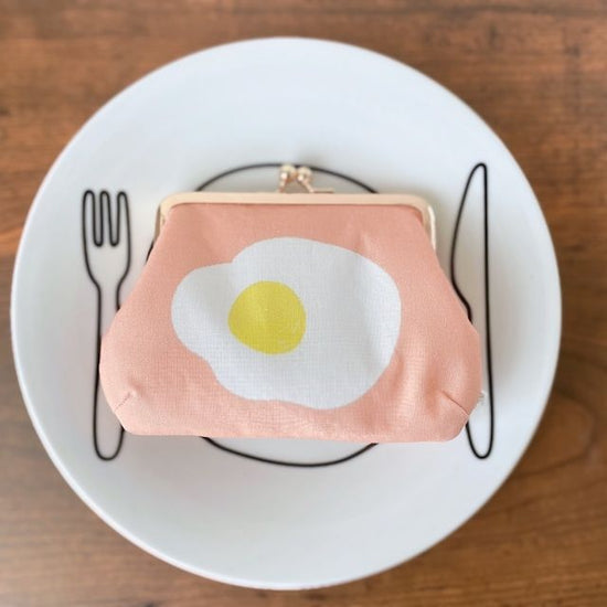 [Oyako Gamaguchi Wallet with a Burnt and Half-boiled Egg


  2,300 yen