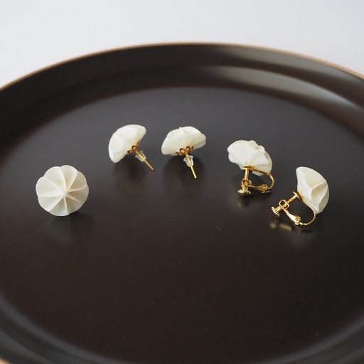 pompom S size Pierced earrings