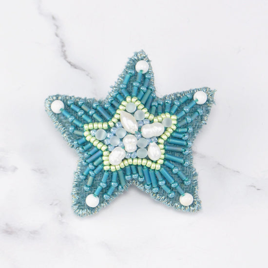 Very light star brooch, happy feeling 8