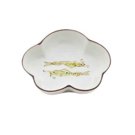 [Eisyou] (Lu) Pine-shaped plate, 3" x 3" with design of double fish