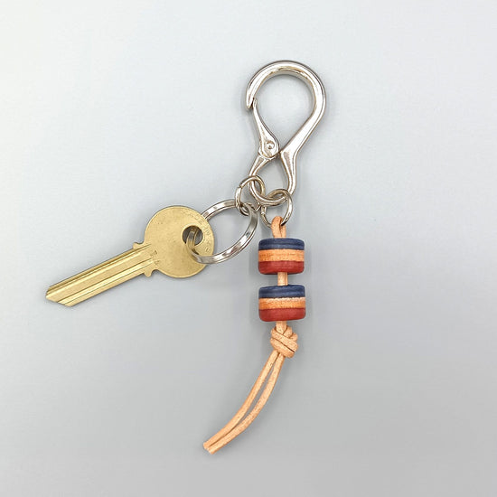 Key ring bead-like plus leather