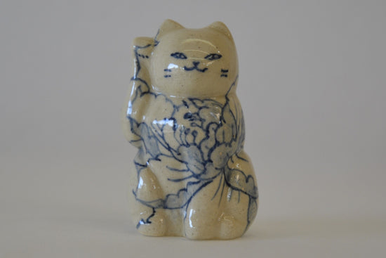 MANEKI CAT S Peony