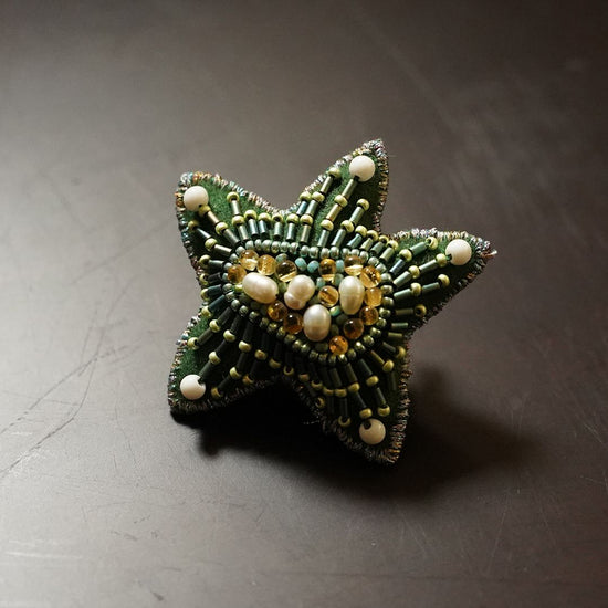 Very light star brooch, happy feeling 5