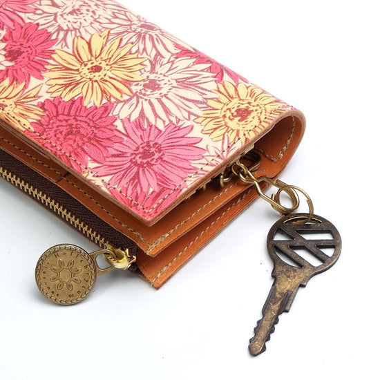 Key Case with One Gusset and Zipper Pocket (Gerbera) [holds many cards] Flower