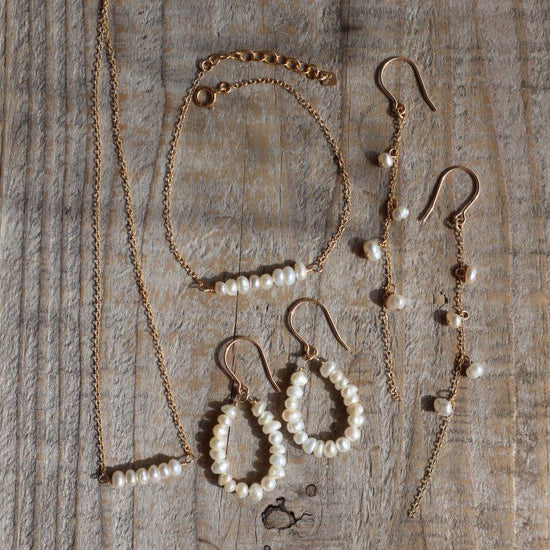 Flesh water pearl necklace