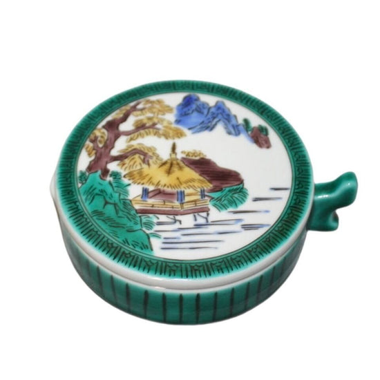 [Eisyou] Sumi pond with a tower and landscapes design