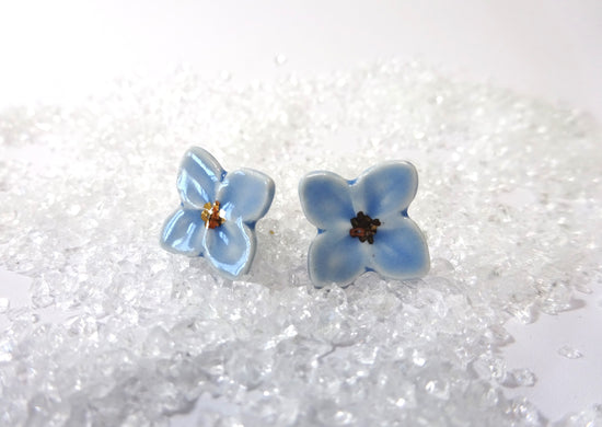 Small Flower Pierced / Earrings Light Blue