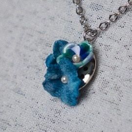 [Kutani Flower] Necklace (blue)