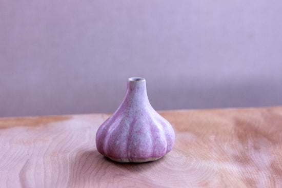 Garlic shaped vase