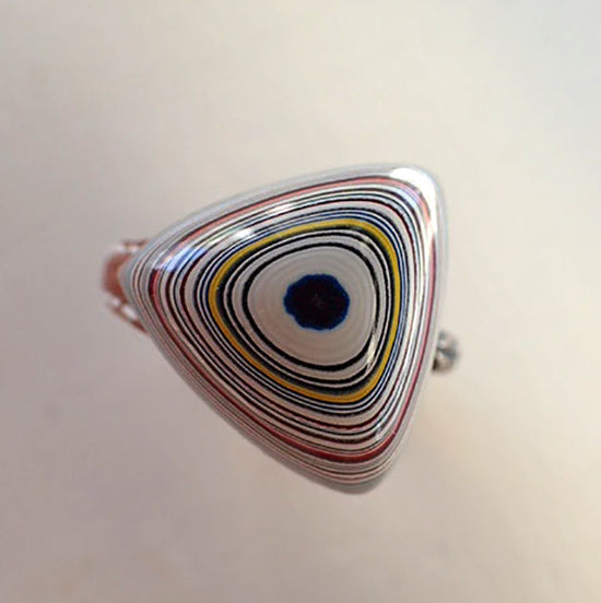Fordite trilliant silver leather ring