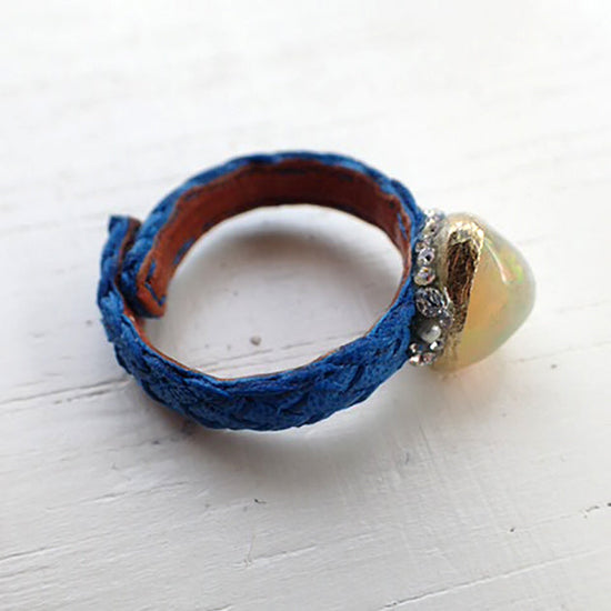 Mesh Leather Ring Trilliant Opal