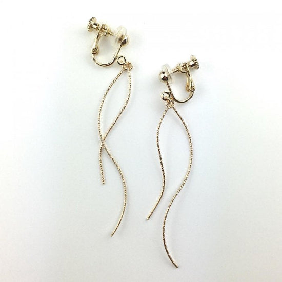 Wave wire earrings