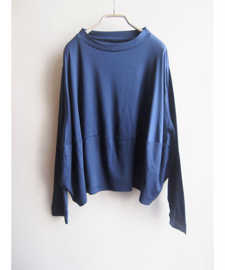 Balloon Silhouette Switched Pullover