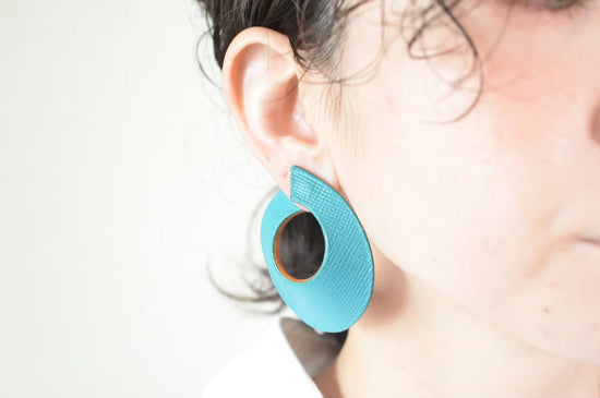 Leather Earrings (Connect Goat)