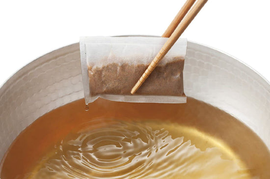 Dashi Matching soup stock with flying fish